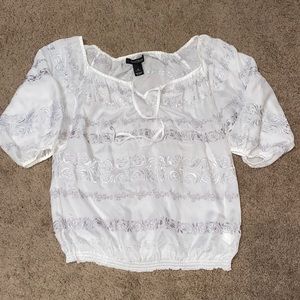 White house black market size small peasant top